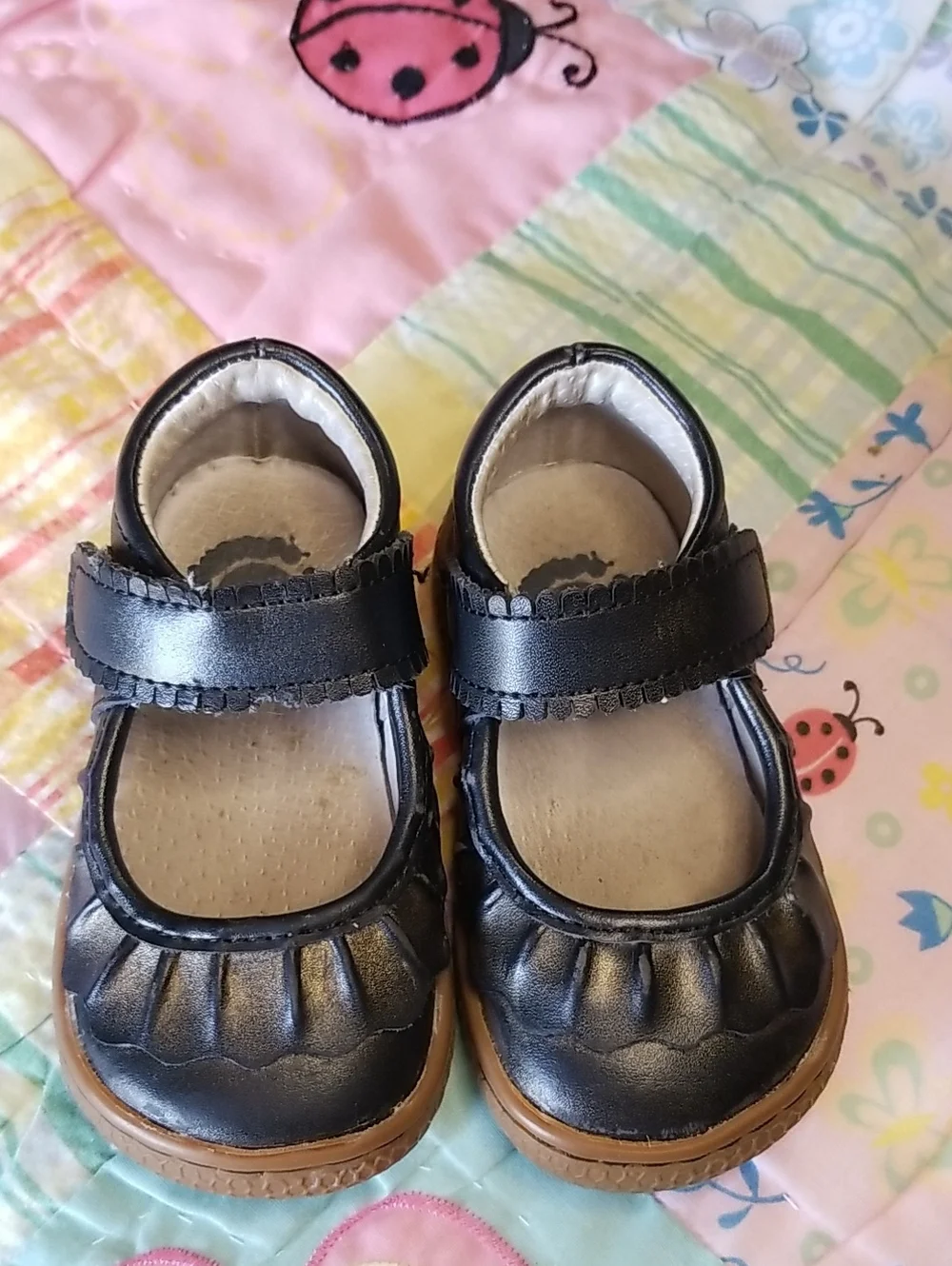 Livie & Luca Black Ruche Mary Jane Shoes with Gold Overspray Size 4